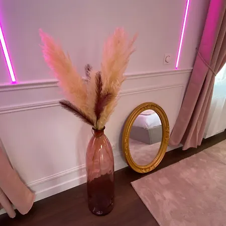 شقة Cocon Diamant - Nuit Romantique - Jacuzzi Et Sauna - Hyper-centre