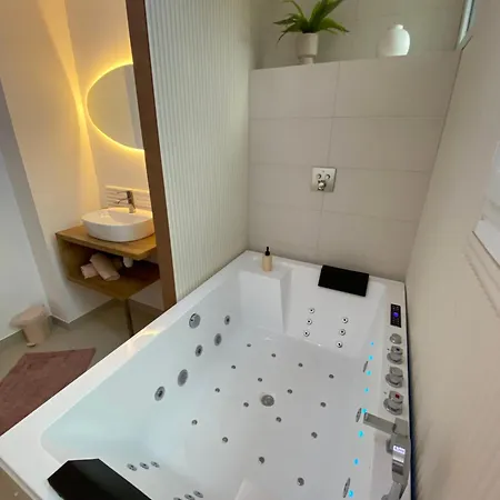 Cocon Diamant Nuit Romantique - Jacuzzi Privatifs-hyper-centre Appartement