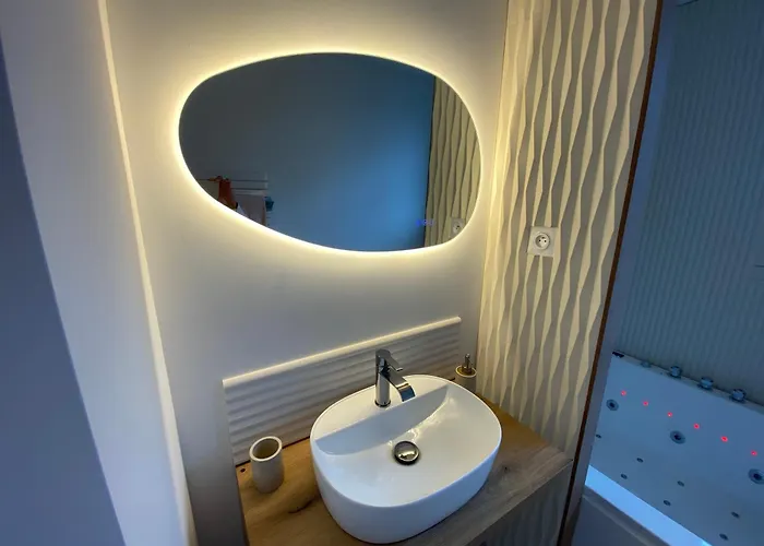 Cocon Diamant Nuit Romantique - Jacuzzi Privatifs-hyper-centre Appartement