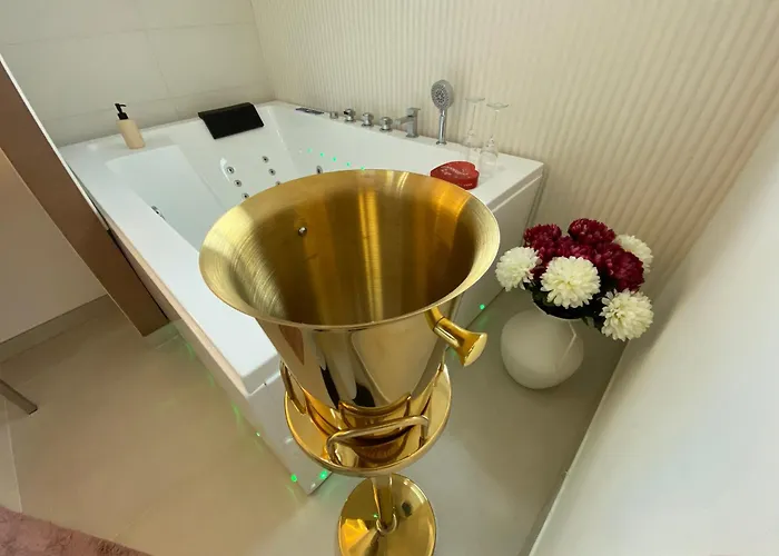 Cocon Diamant Nuit Romantique - Jacuzzi Privatifs-hyper-centre Compiègne