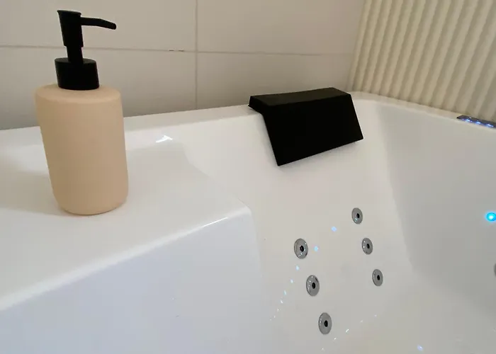 Appartement Cocon Diamant Nuit Romantique - Jacuzzi Privatifs-hyper-centre *